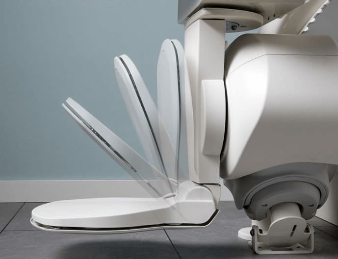 Oto Air Curved Stairlift